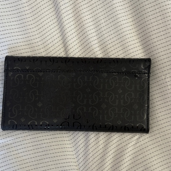 Guess  Black Logo Wallet - Picture 4 of 4